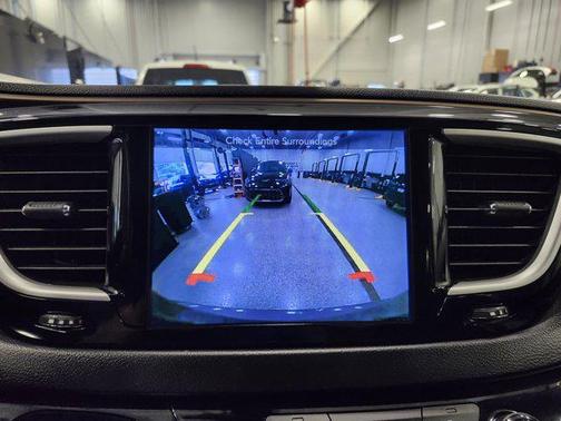 2017 Chrysler Pacifica Touring