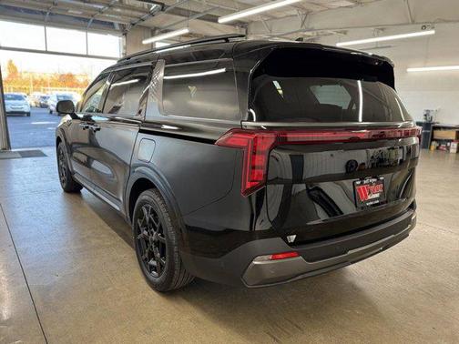 2025 Kia Carnival Hybrid SX