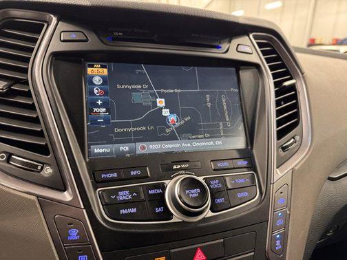 2016 Hyundai SANTA FE SE