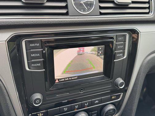 2016 Volkswagen Passat 1.8T S