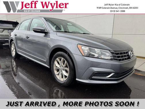 2016 Volkswagen Passat 1.8T S