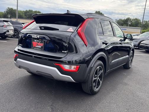 Aurora Black Pearl 2026 Kia Niro EX