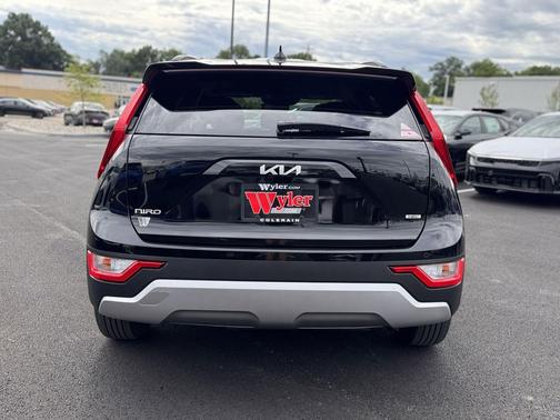 Aurora Black Pearl 2026 Kia Niro EX