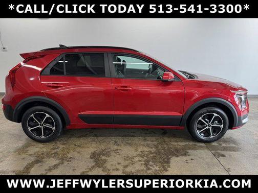 2025 Kia Niro LX