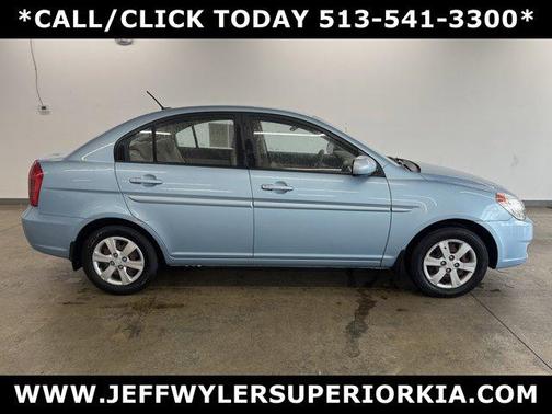 2010 Hyundai Accent GLS
