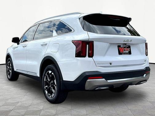 Glacial White Pearl 2024 Kia Sorento S