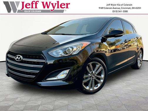 Black Noir Pearl 2016 Hyundai Elantra GT Base