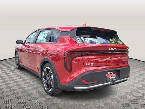 Currant Red 2026 Kia K4 EX