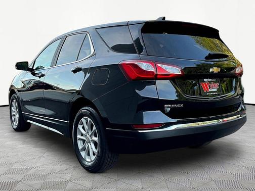 Mosaic Black Metallic 2021 Chevrolet Equinox 1LT