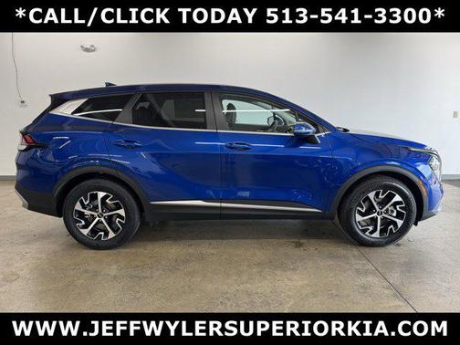 2025 Kia Sportage EX