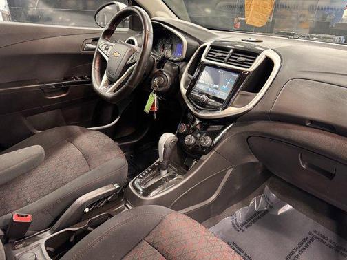 2017 Chevrolet Sonic LT