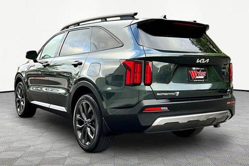 Aruba Green 2023 Kia Sorento SX