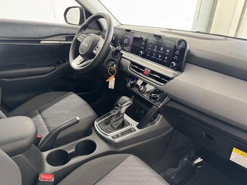 2025 Kia Seltos LX