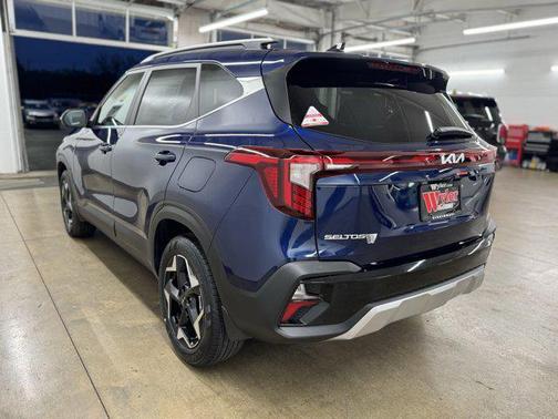 2025 Kia Seltos EX