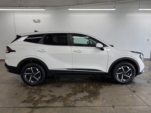 2025 Kia Sportage Hybrid LX