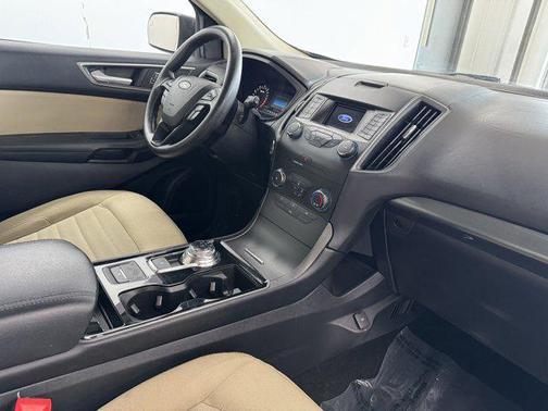 2019 Ford Edge SE