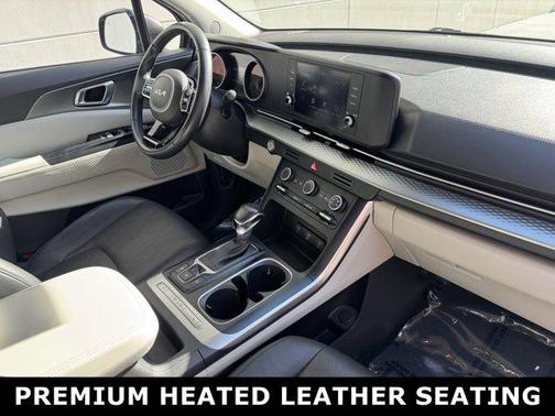 2022 Kia Carnival LXS