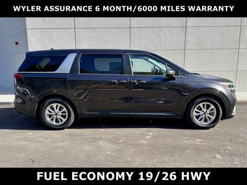 2022 Kia Carnival LXS