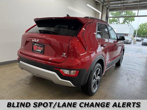 2025 Kia Niro EX