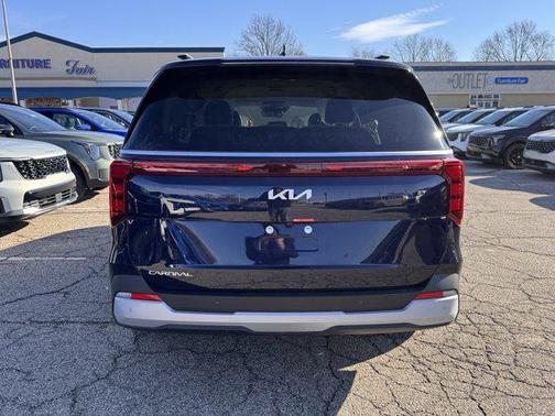 2026 Kia Carnival EX