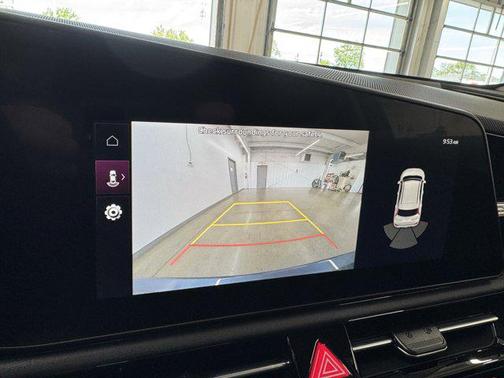 2025 Kia Niro EX