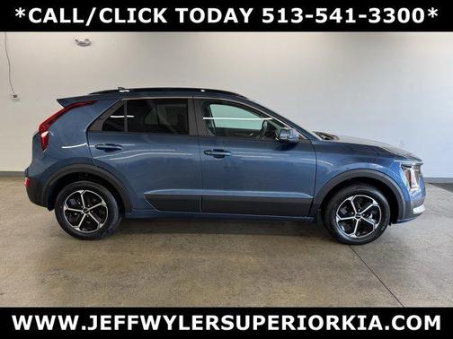 2025 Kia Niro EX