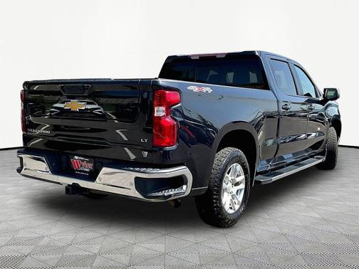 Dark Ash Metallic 2024 Chevrolet Silverado 1500 LT