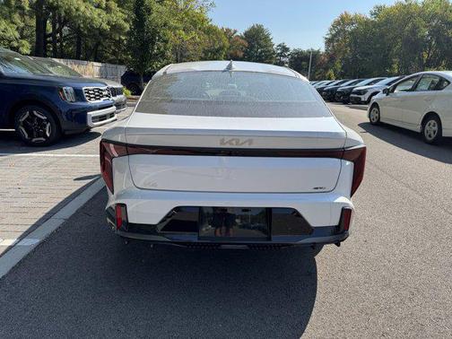 2025 Kia K4 GT-Line