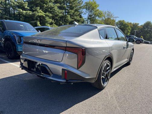 2025 Kia K4 GT-Line