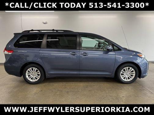 2014 Toyota Sienna XLE