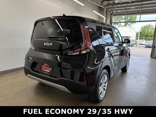 2025 Kia Soul LX
