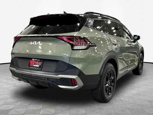 Jungle Green/Ebony Black Roof 2023 Kia Sportage S