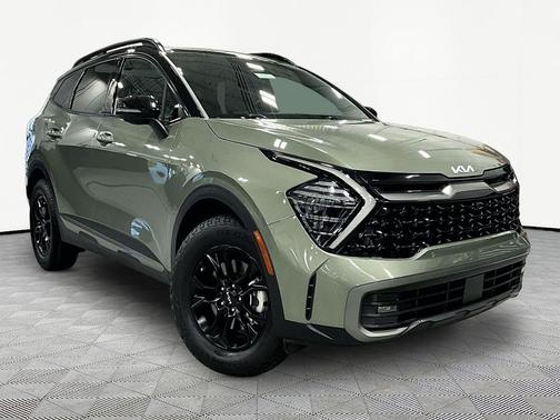 Jungle Green/Ebony Black Roof 2023 Kia Sportage S