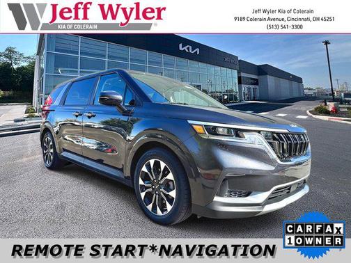 2024 Kia Carnival EX