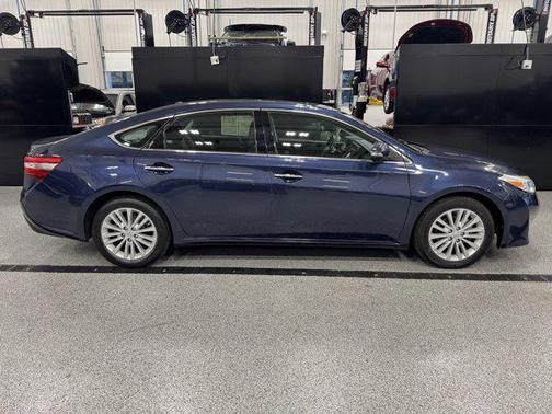 2015 Toyota Avalon Hybrid XLE Touring