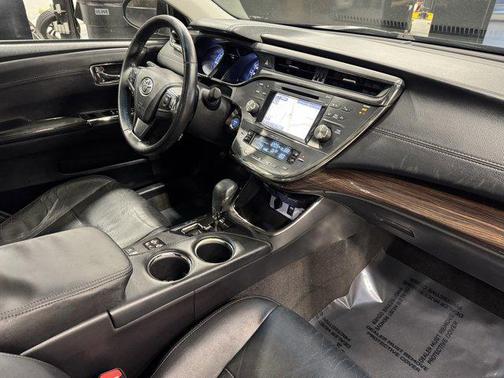 2015 Toyota Avalon Hybrid XLE Touring