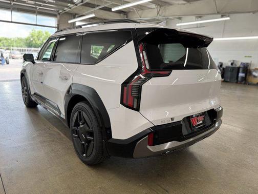 2026 Kia EV9 GT-Line