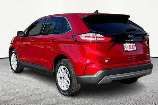 Rapid Red Metallic Tinted Clearcoat 2022 Ford Edge SEL