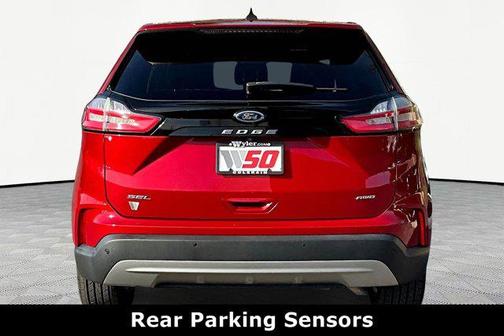 Rapid Red Metallic Tinted Clearcoat 2022 Ford Edge SEL