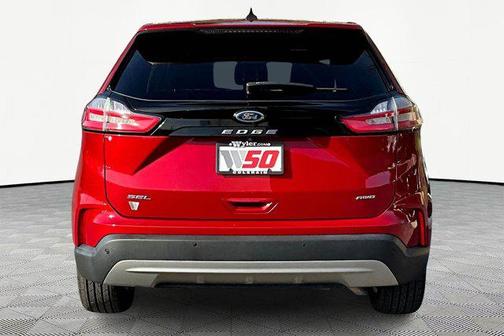 Rapid Red Metallic Tinted Clearcoat 2022 Ford Edge SEL