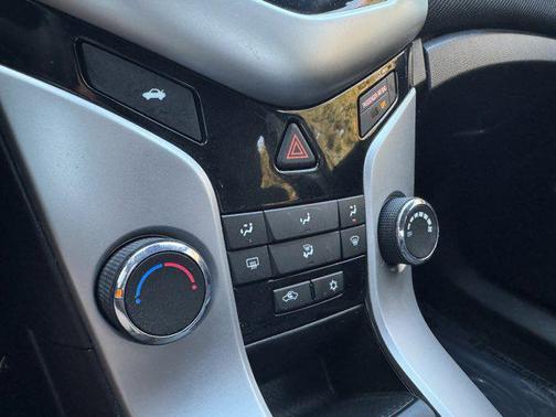 2015 Chevrolet Cruze 1LT