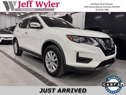 2020 Nissan Rogue SV