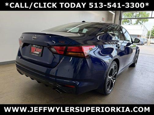 2024 Nissan Altima SR FWD