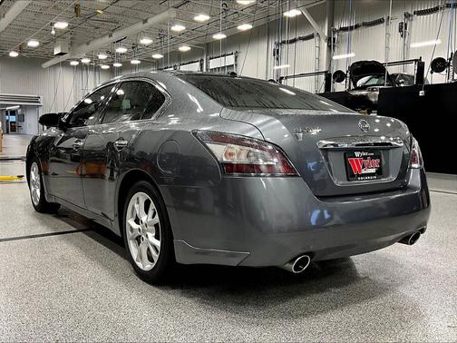 Gun Metallic 2014 Nissan Maxima SV