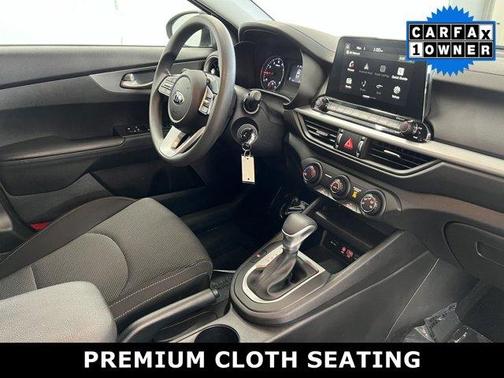 Photo 4 of 31 of 2020 Kia Forte LXS