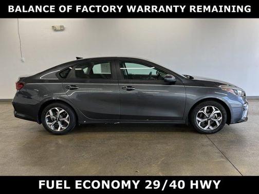 Photo 2 of 31 of 2020 Kia Forte LXS