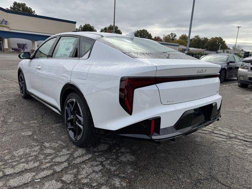 2025 Kia K4 GT-Line