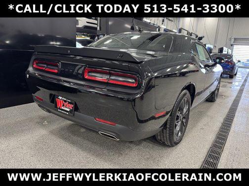 2021 Dodge Challenger SXT