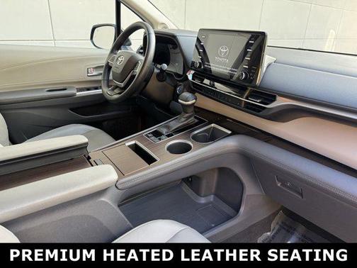 2021 Toyota Sienna XLE 7 Passenger