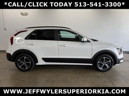 2025 Kia Niro EX